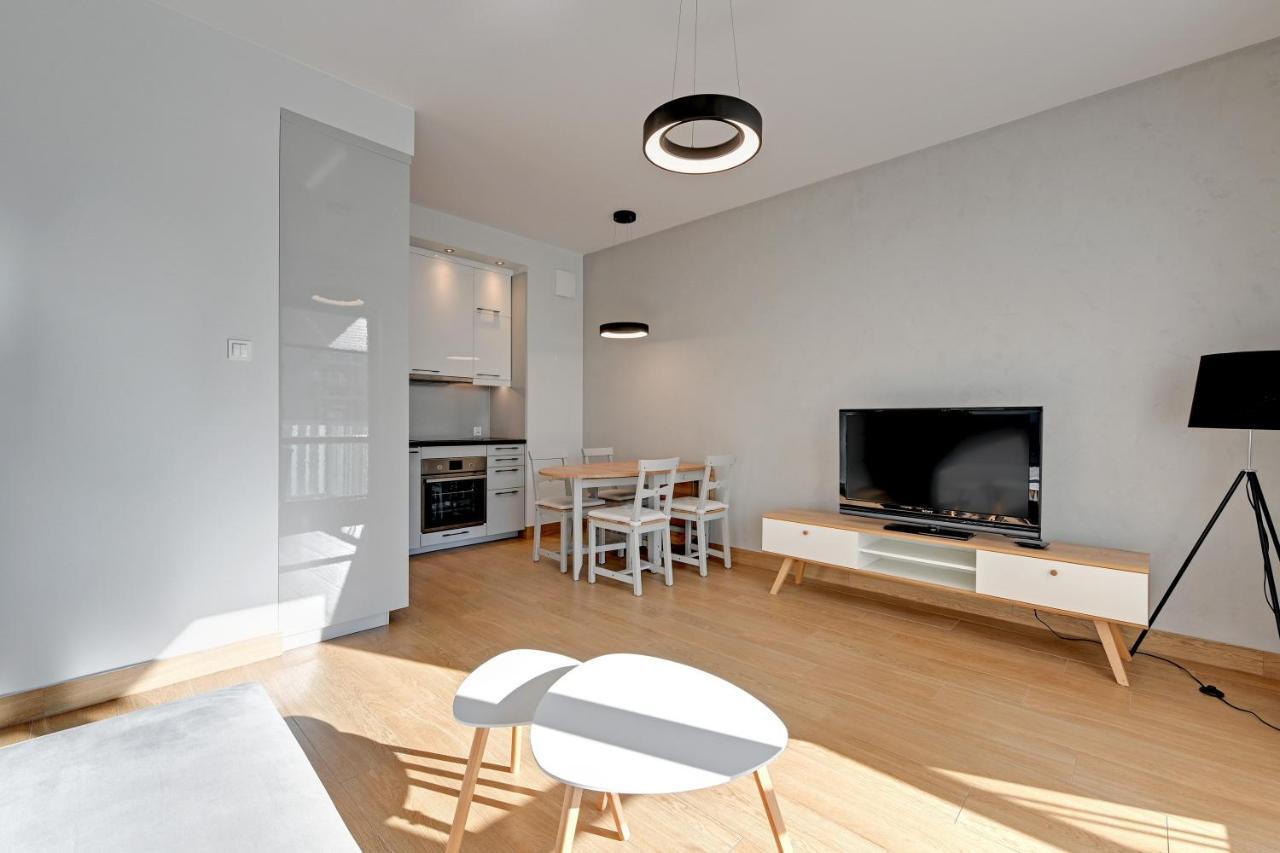 Holiday Apartment Near The Sea - Free Private Parking กดัญสก์ ภายนอก รูปภาพ
