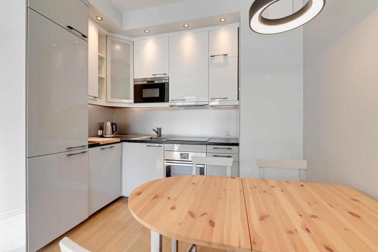 Holiday Apartment Near The Sea - Free Private Parking กดัญสก์ ภายนอก รูปภาพ
